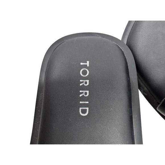 Torrid Black Chunky Chain Detail Slip On Slide Sandals Size 9 WW Goth Chic Y2K - Picture 2 of 5